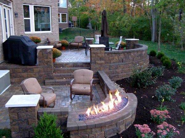 How to Build a Raised Patio with Retaining Wall Blocks
