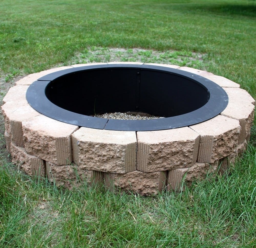 20 DIY Easy Building a Fire Pit With Bricks for Your Yard and Garden
