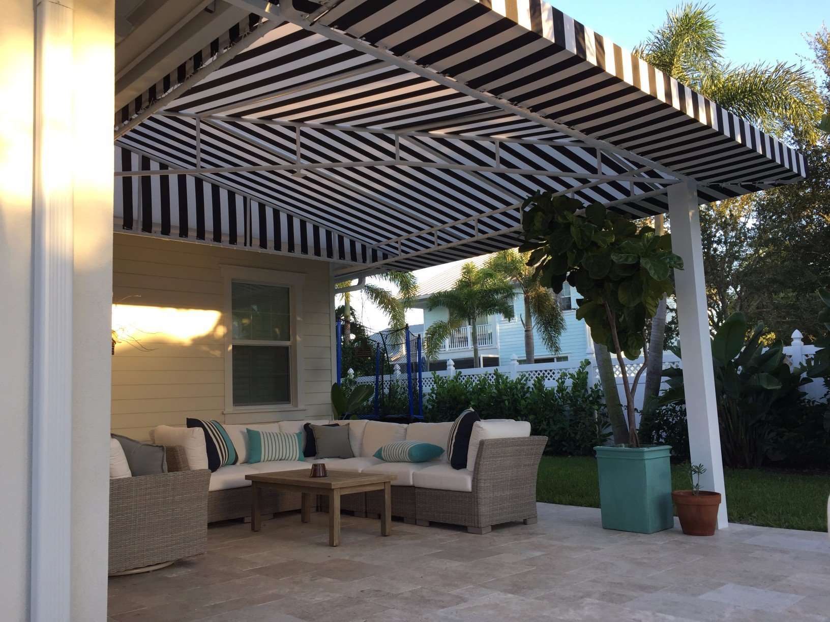 3 Reasons to Get A Patio Shade Structure