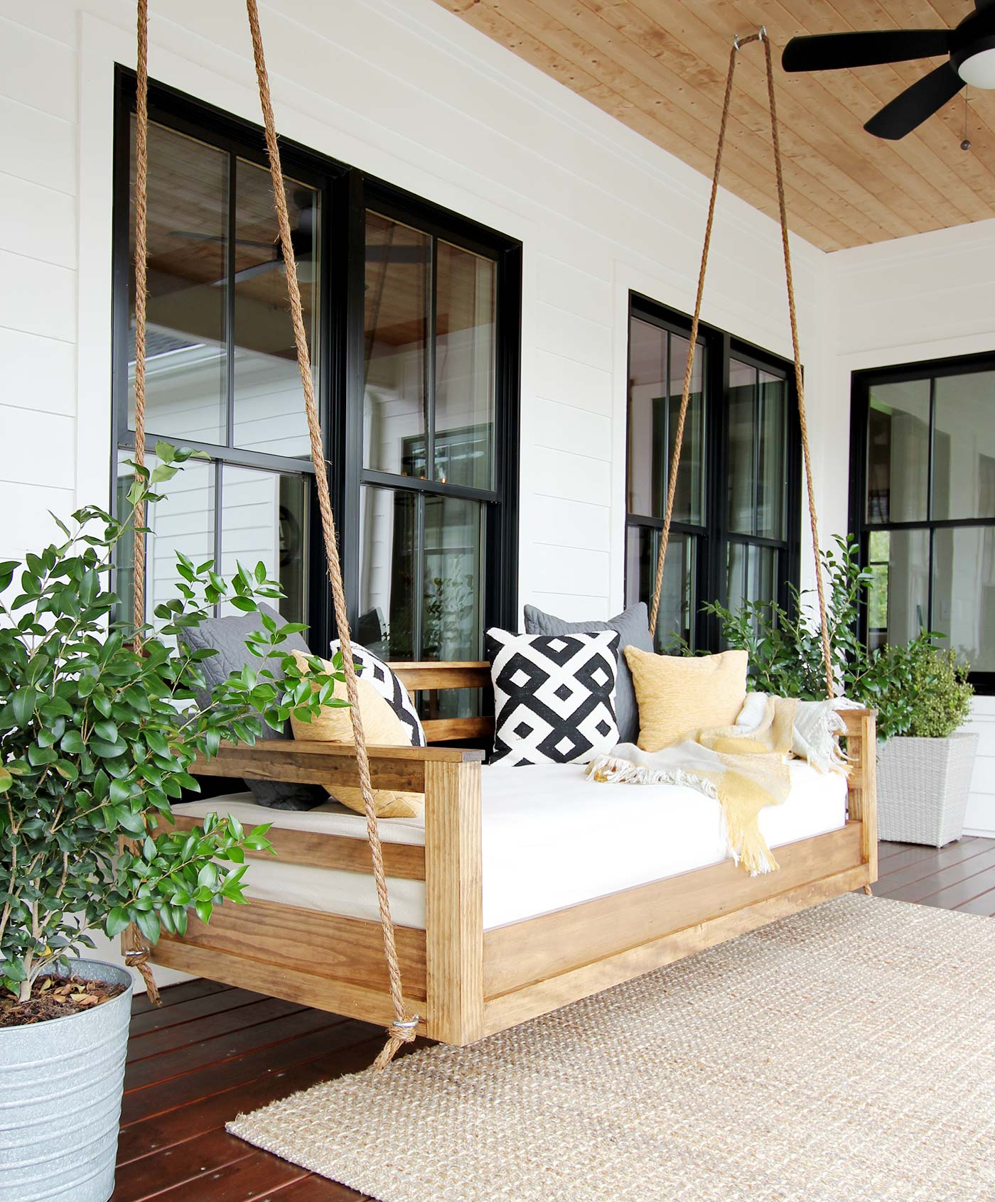 30 The Best Hanging Daybed Rope Porch Swings