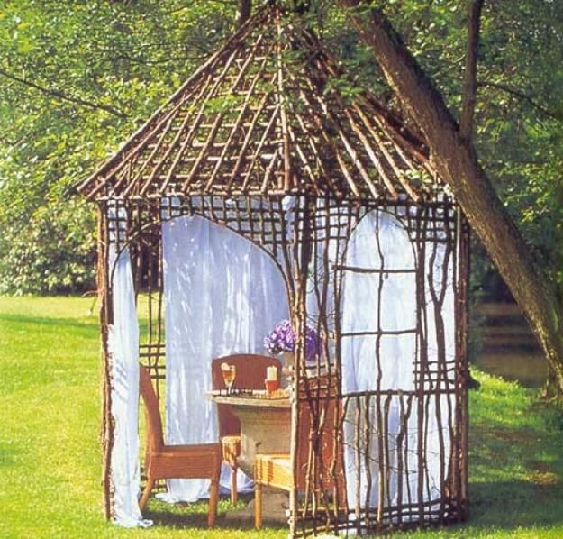 Beautiful Summer Decorating with Mosquito Nets Improving Pergola and ...