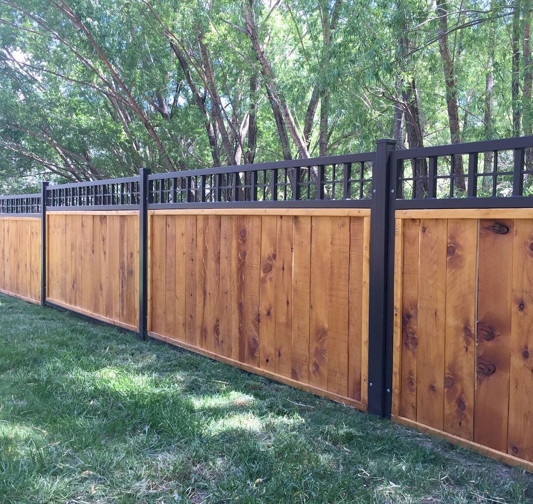 DIY Backyard Privacy Fence Ideas on A Budget (65)