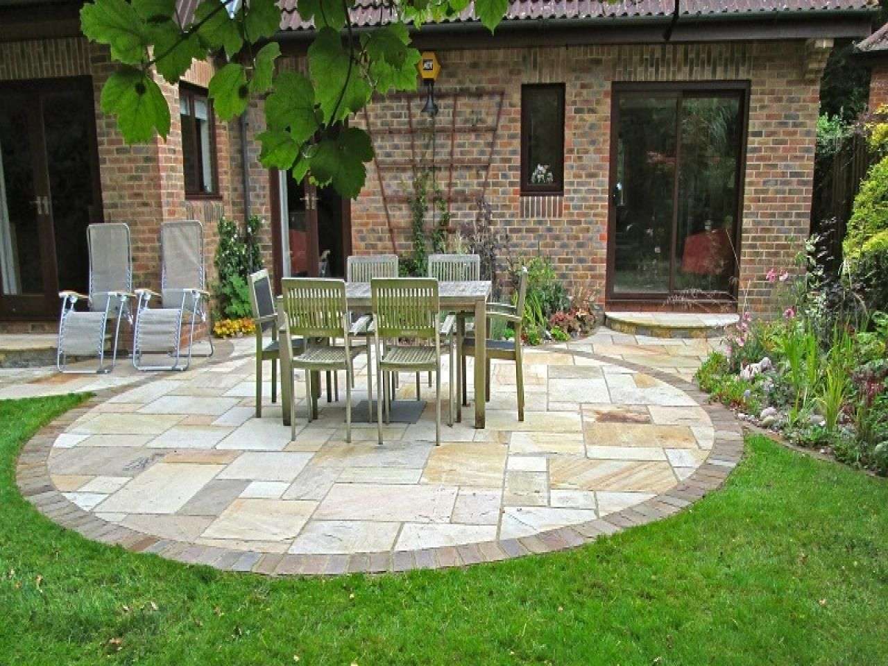 Do It Yourself Patio Design Ideas and Features