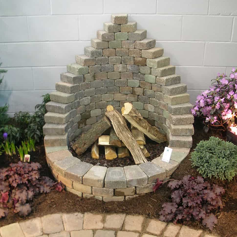 How to Be Creative with Stone Fire Pit Designs: Backyard DIY