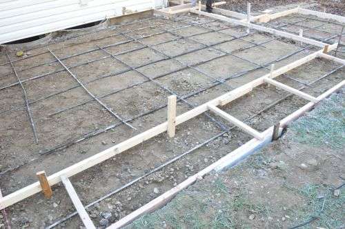 How to Build a Concrete Patio with Bluestone Inlay ...
