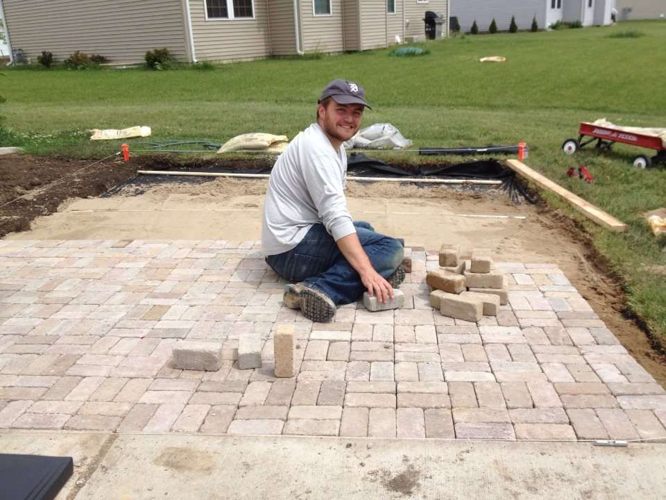 Can You Build A Patio Without Gravel Lovemypatioclub Com - Building Your Own Patio With Pavers
