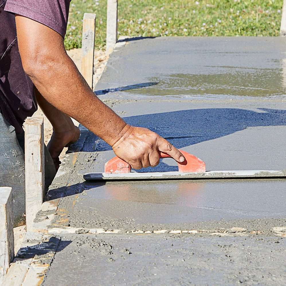 How to Build and Pour Your Own Modern Concrete Patio (DIY ...