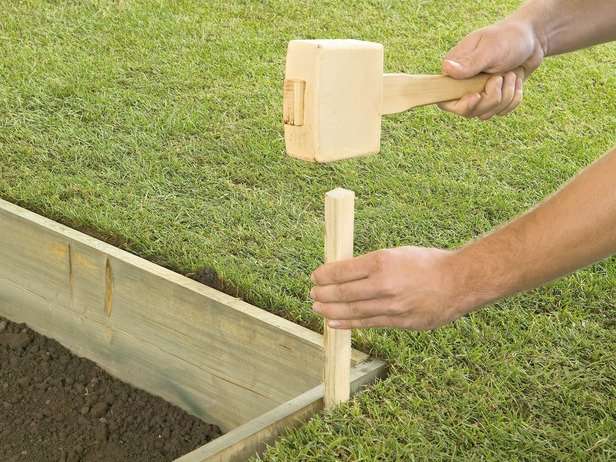 How to Lay a Concrete Paver Patio
