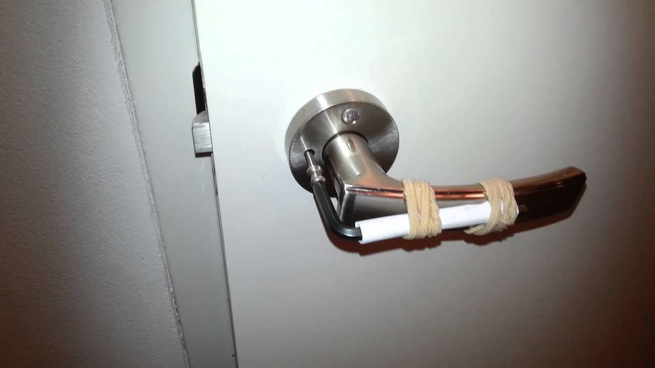 How to lock room door from outside (and open it after ...