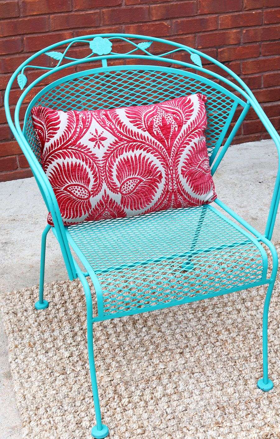How To Paint Patio Furniture with Chalk Paint®