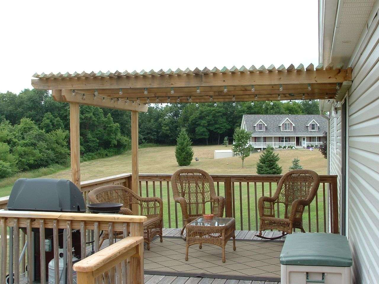 pergola added to existing deck