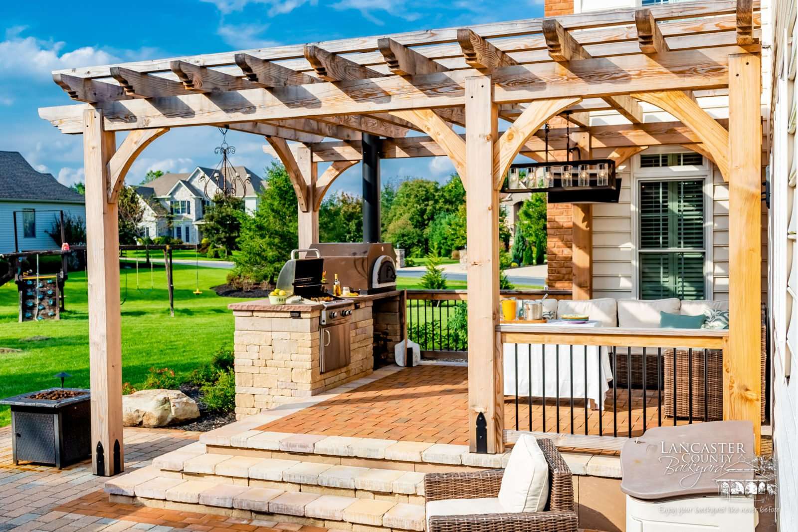 Pergola With an Outdoor Kitchen