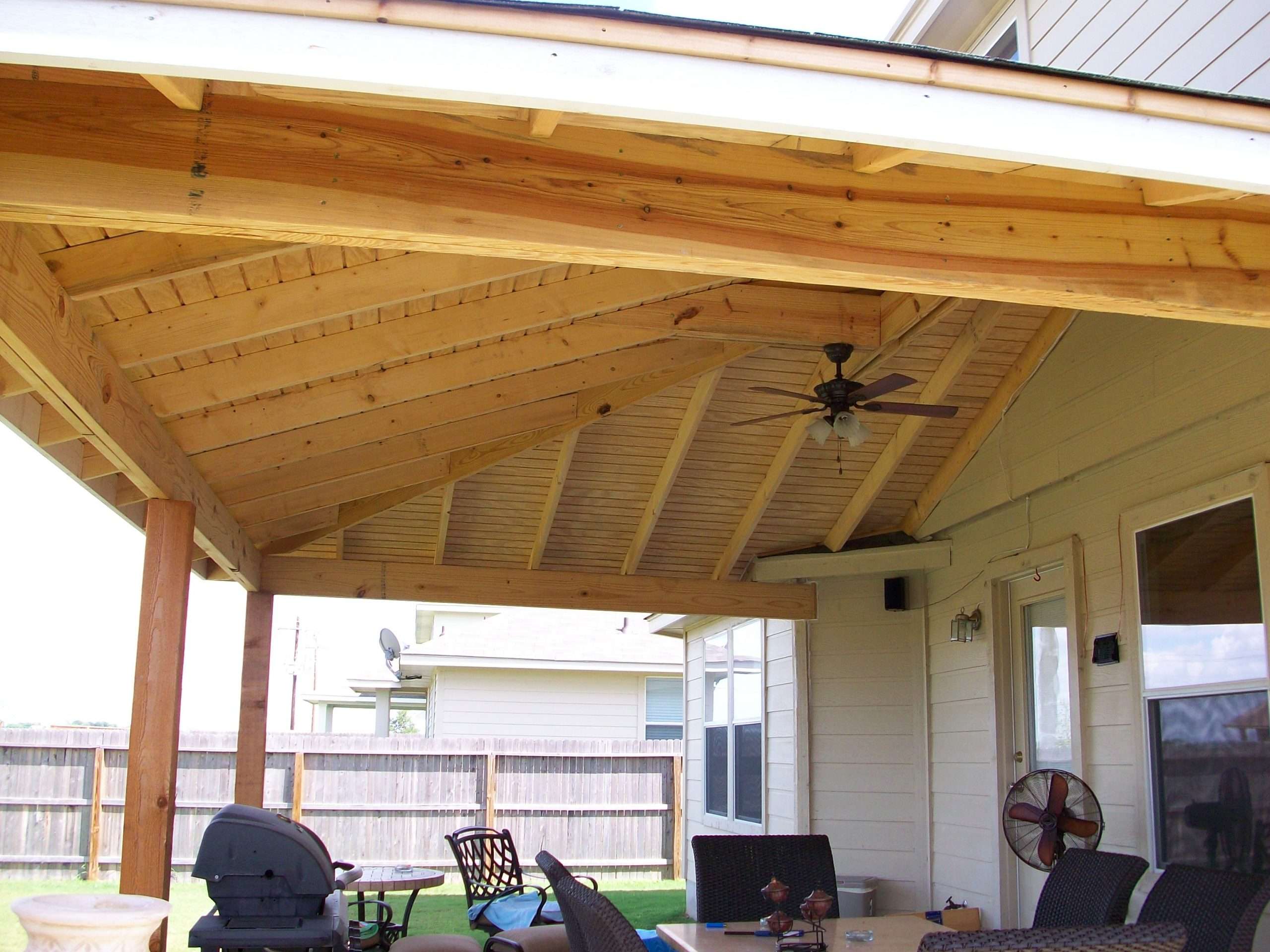 Wooden Patio Covers Design  HomesFeed